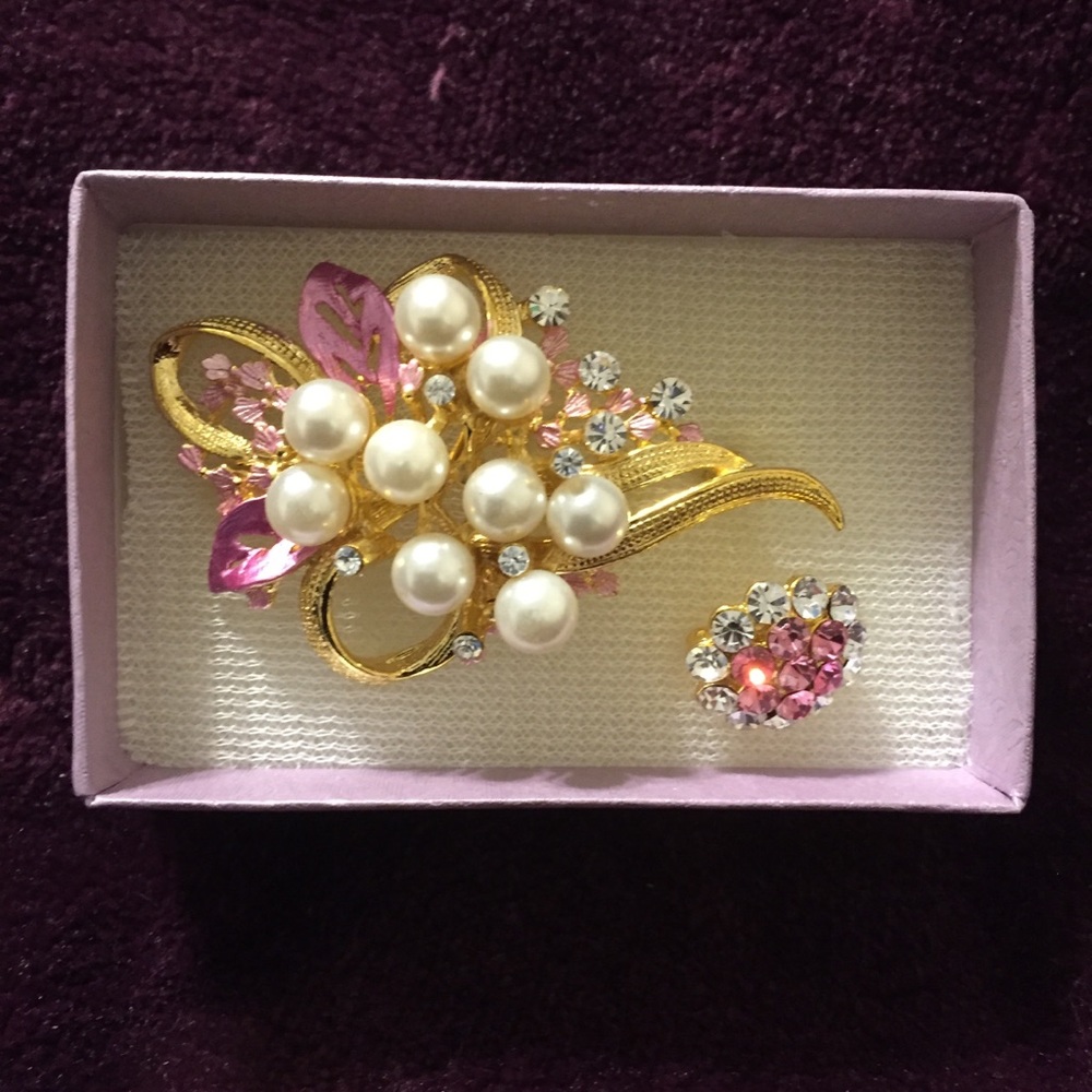 Brooche
